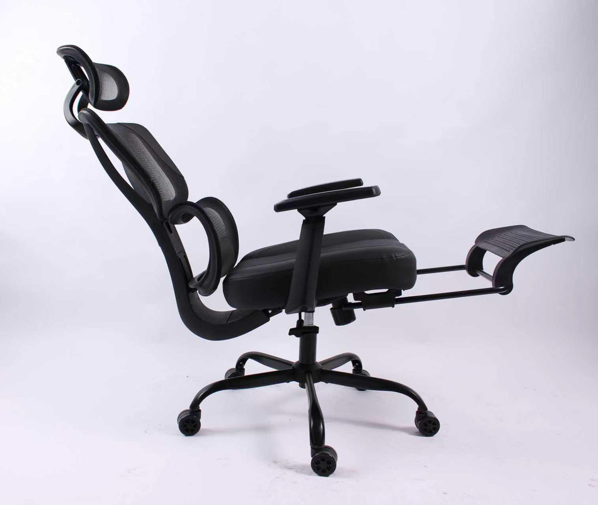 Black Bull Ergonomic Mesh Gaming & Office Chair with Footrest | Black