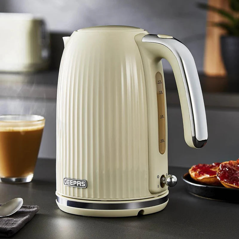Geepas 1.7L Electric Jug Kettle – 360° Rotation, Auto Shut-Off, Removable Filter, Cream