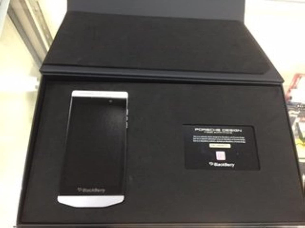 Blackberry Porsche Design P9982 | Black/Silver