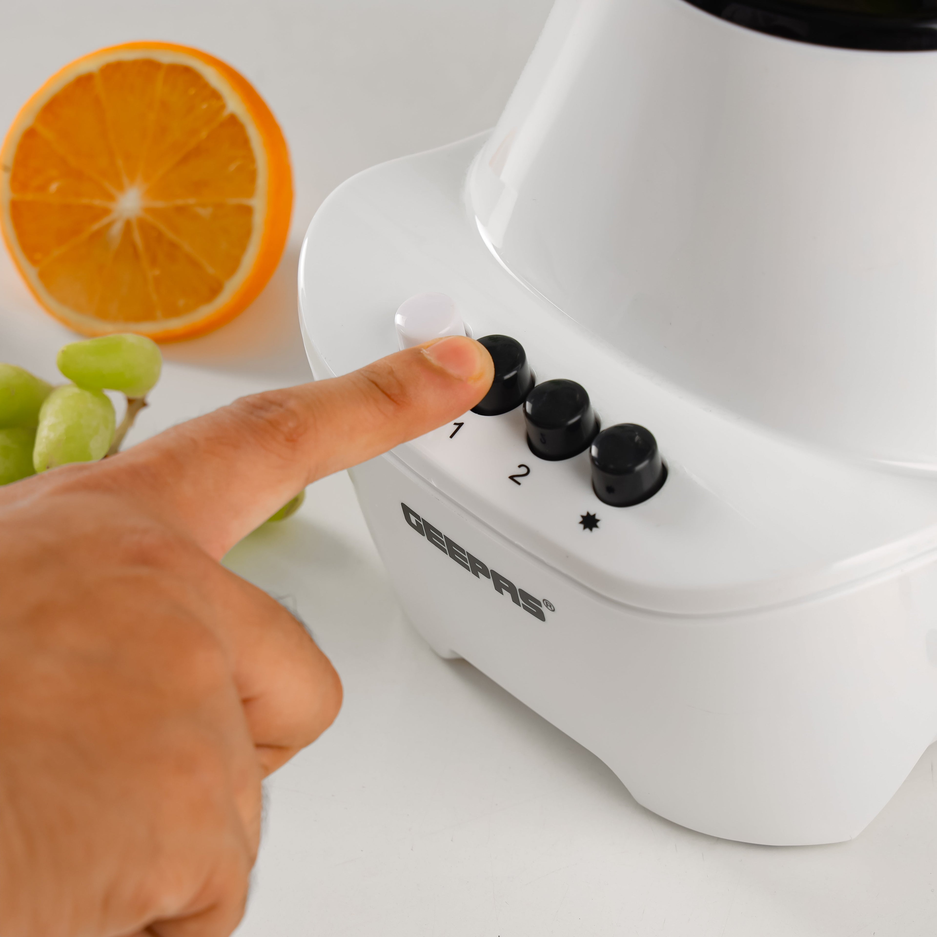 Geepas 2-in-1 Blender 250W - Stainless Steel Blades - 4 Speed