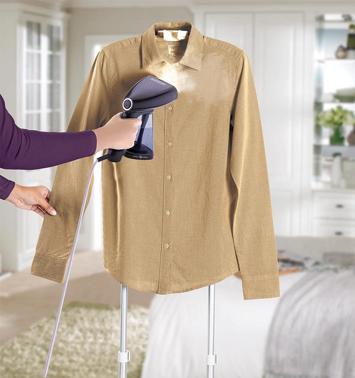 Black & Decker 1500W Handheld Handy Garment Steamer | Purple