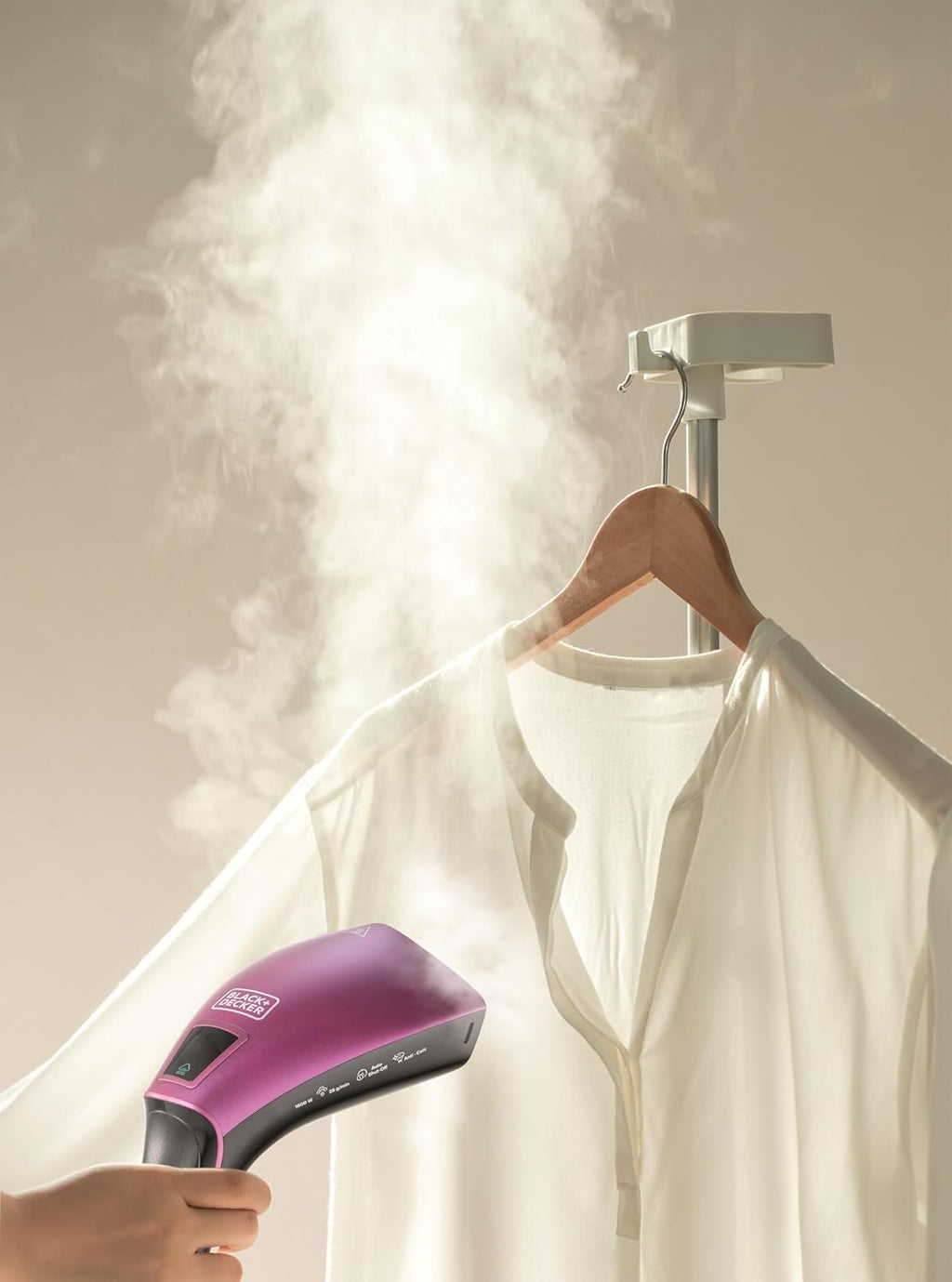 Black & Decker Portable Digital Handheld Garment Steamer 1600W | Black