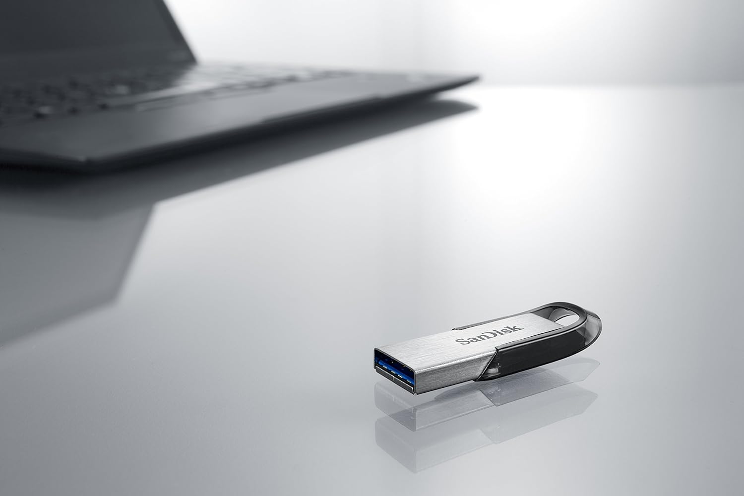 SanDisk Ultra Flair USB 3.0 Flash Drive | 64GB