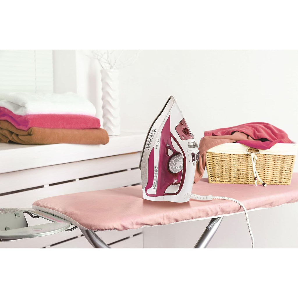 Black & Decker Steam Iron 380 ml 2400W With Auto Shutoff And Ceramic Soleplate