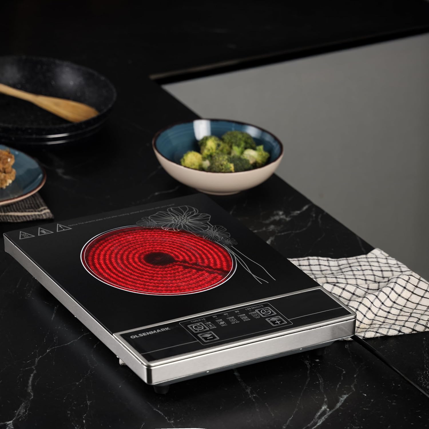 Olsenmark Infrared Cooker â?? Electric Infrared Glass Ceramic Cooker, Portable, Safe & Reliable