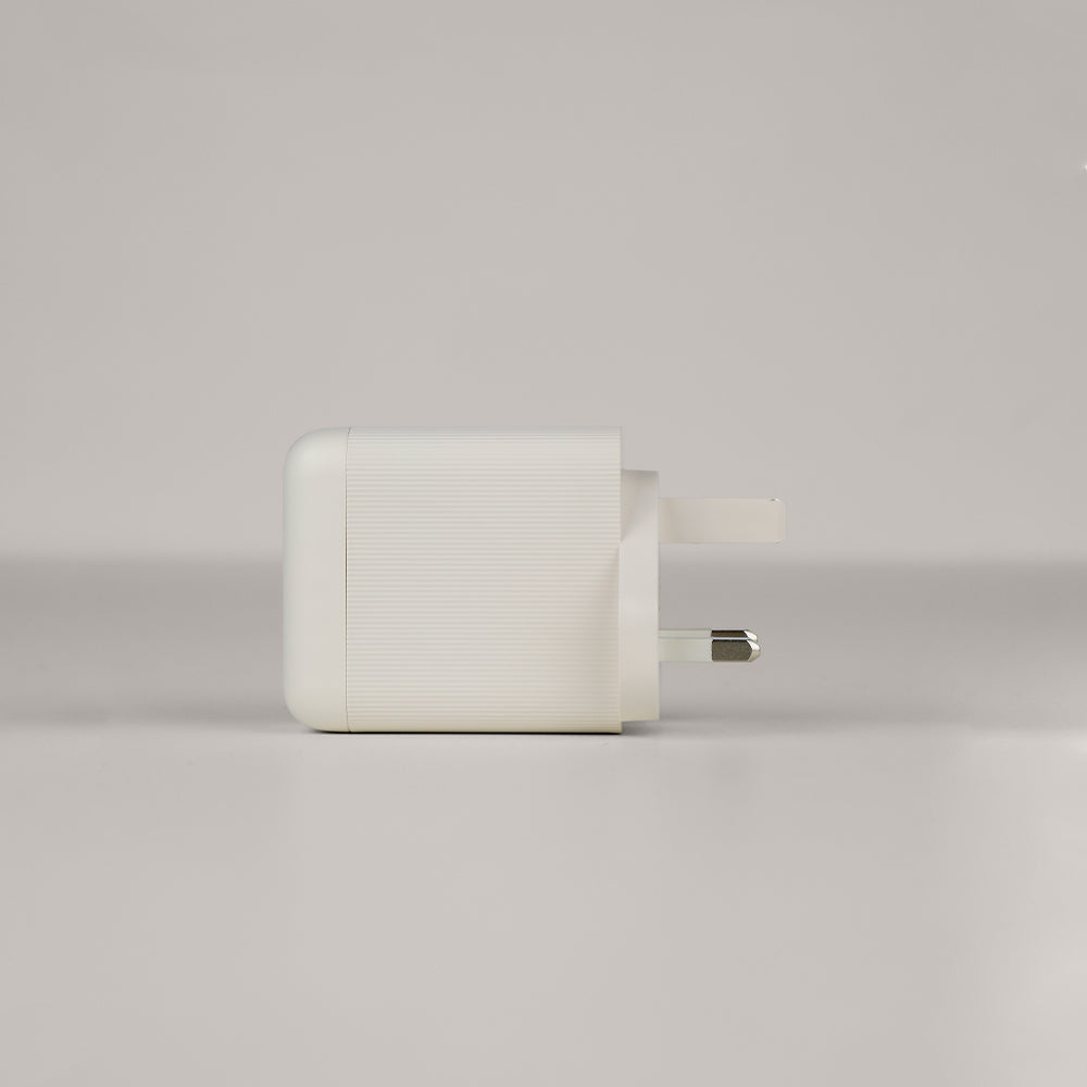 aslitec VexoraGaN 65W â Compact GaN Charger, USB-A  Dual USB-C Triple Ports