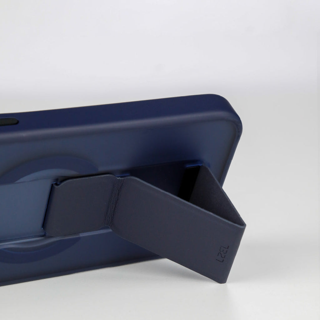 LZEL Magsynto Strap Case for iPhone 17 Pro