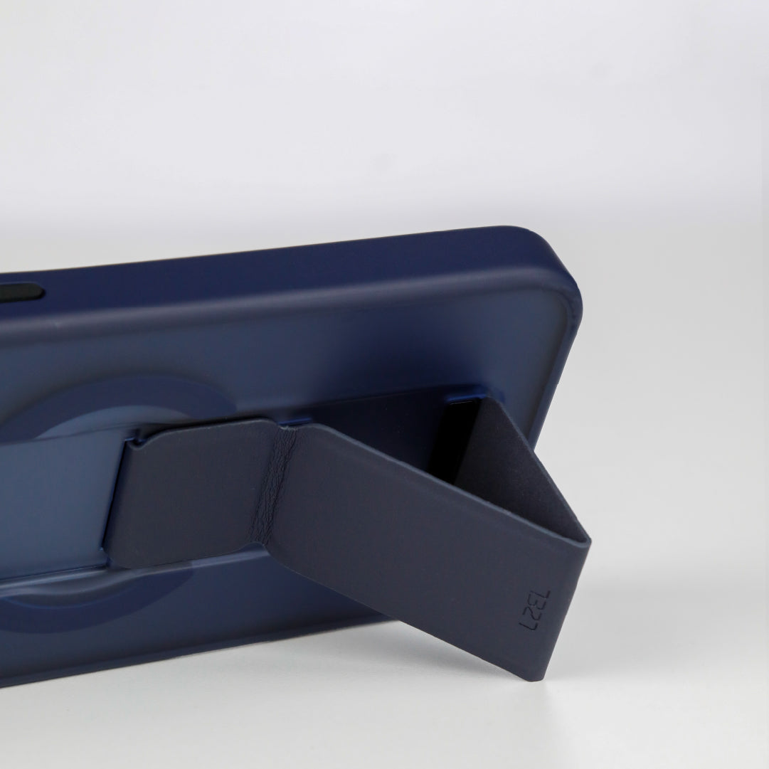 LZEL Magsynto Strap Case for iPhone 17 Pro