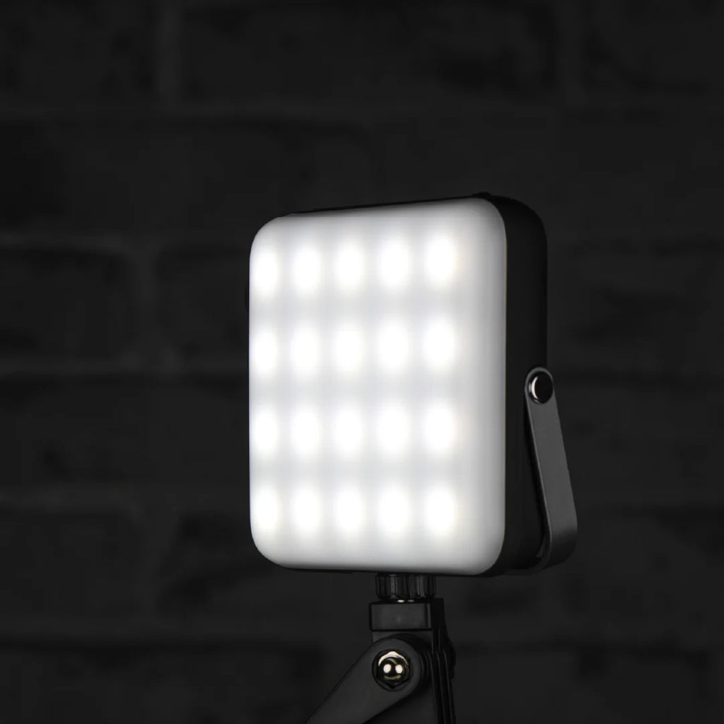 LZEL Luminova Surg10 LED Light & Powerbank 100â??800 Lumens, USB-C â?? Black