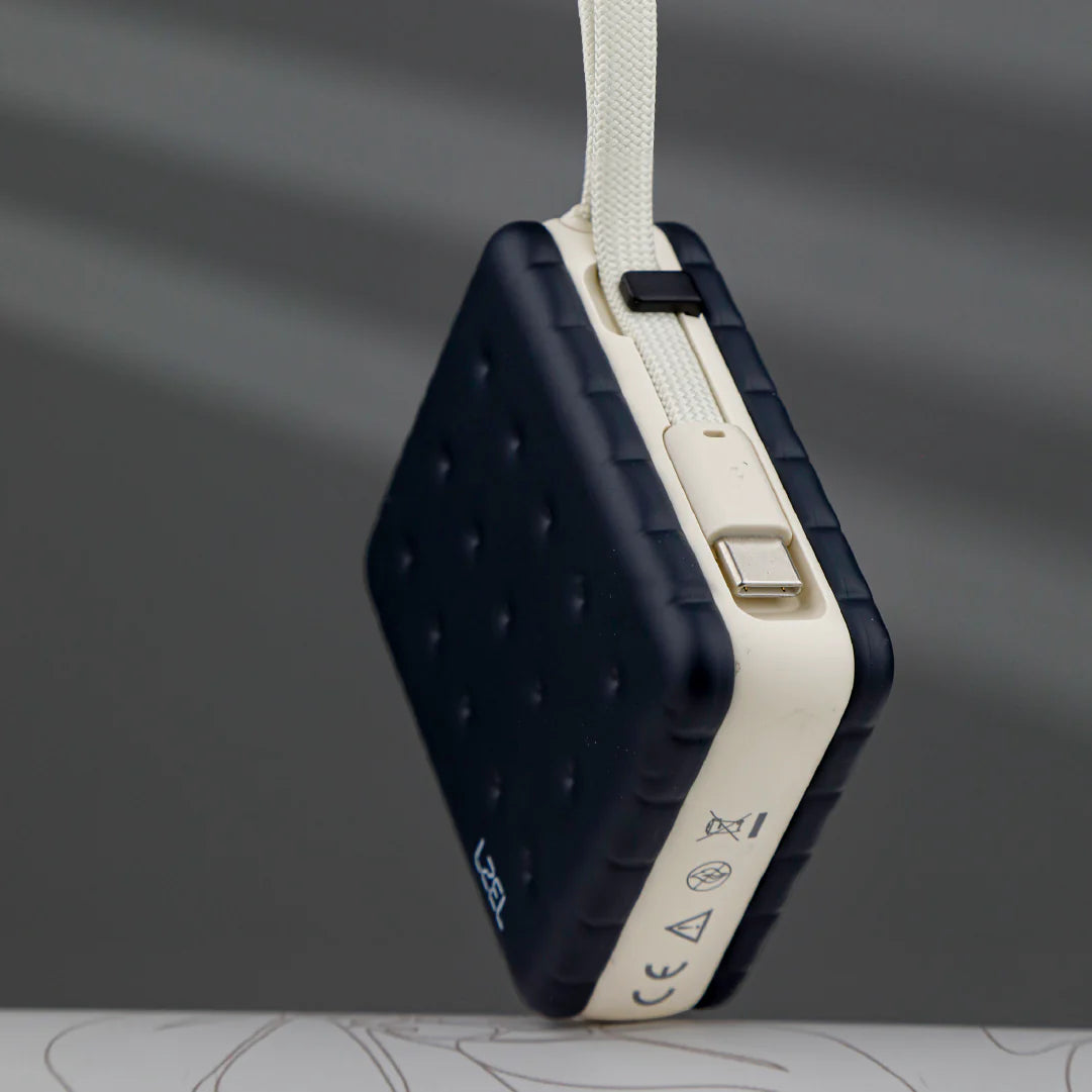 LZEL ZenoFlex MaxLux Mini 10000mAh PD Power Bank â 20W Output / 18W Input (15W Wireless)