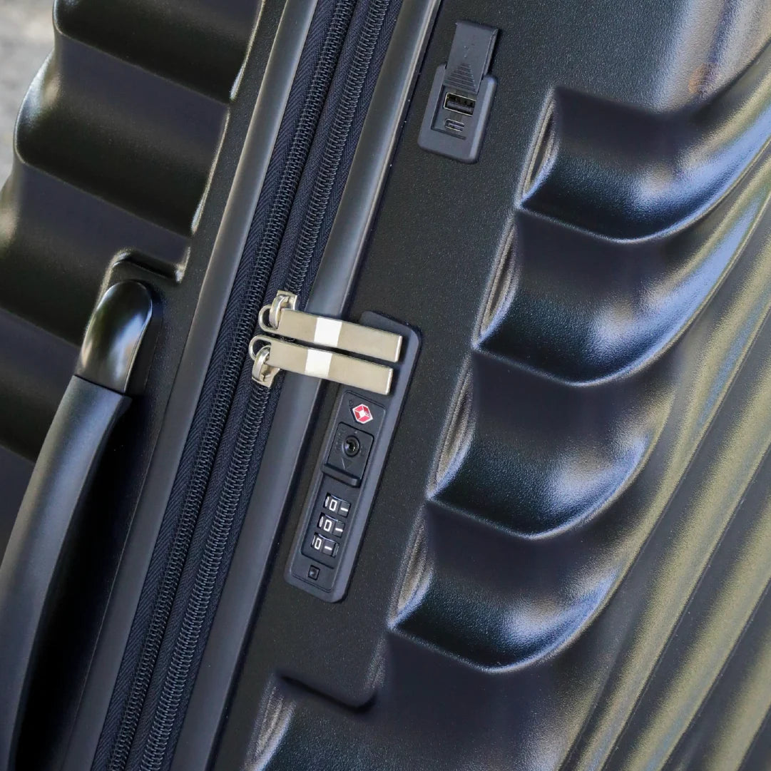 90 Percent 4 Wheels 20 Inch Suitcase