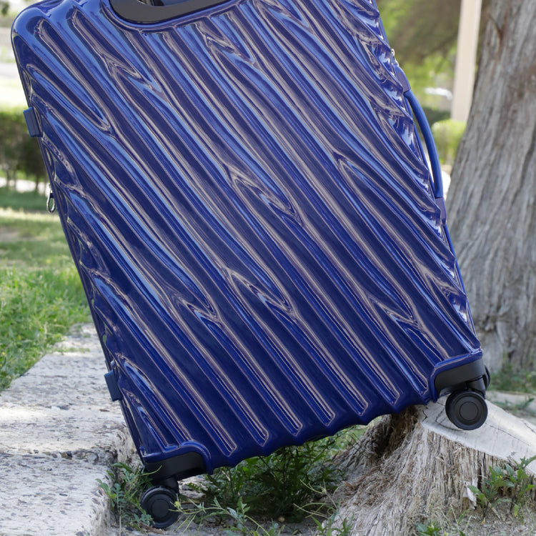 90 Percent 4 Wheels 28 Inch Suitcase