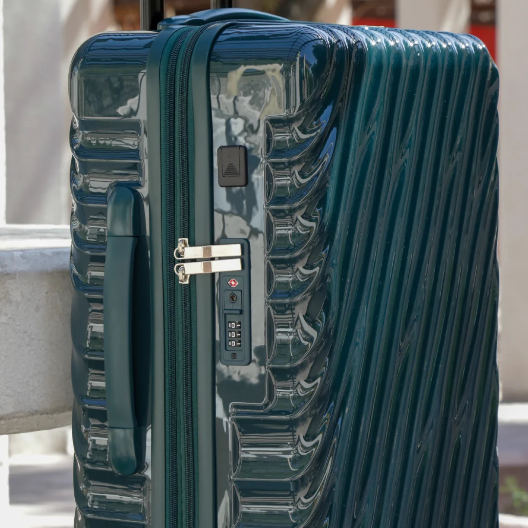 90 Percent 4 Wheels 20 Inch Suitcase