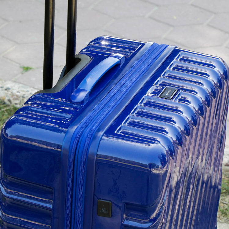 90 Percent 4 Wheels 28 Inch Suitcase