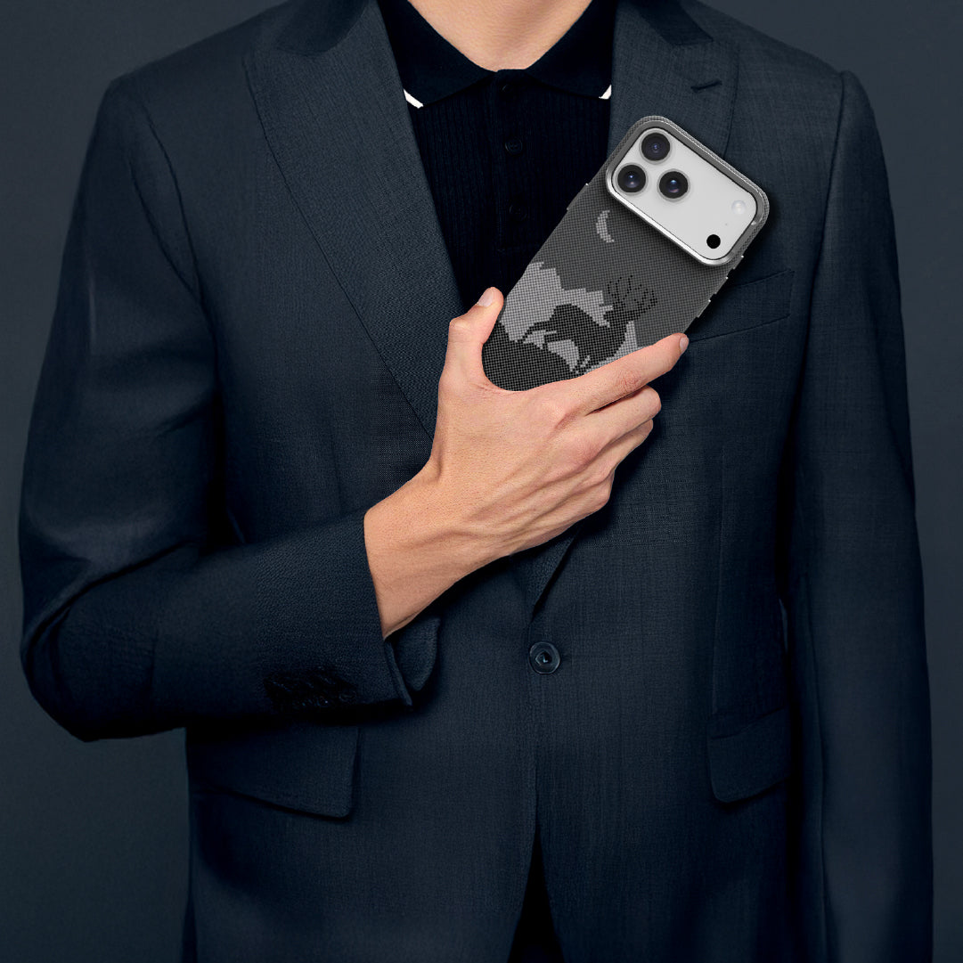 LZEL MagCarbon Deer Cover for iPhone 17 Pro Max | Black Deer