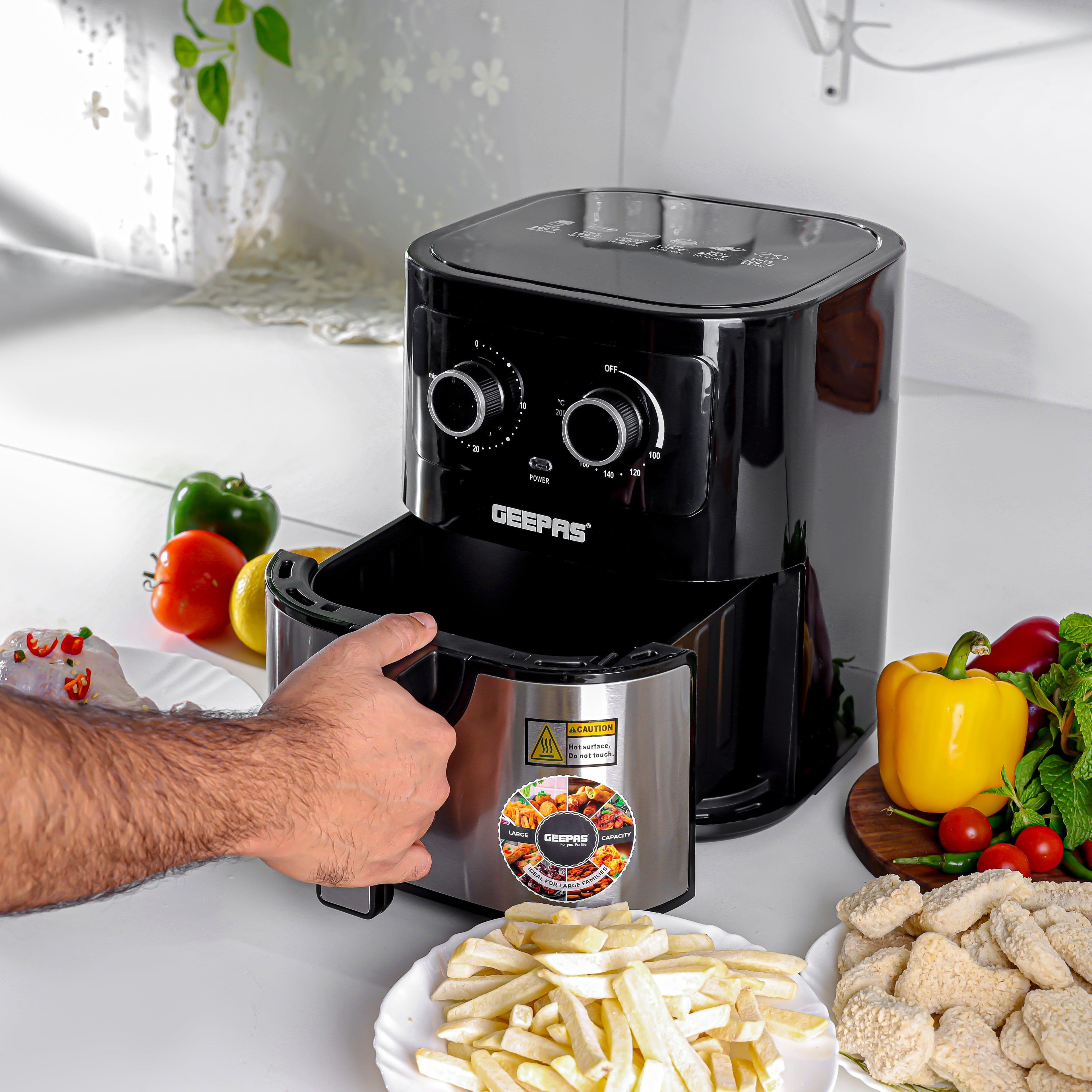 Geepas Air Fryer- 4.5 L Pot with Rack, Vortex Air Frying Technology/ 1-30 Min Timer, Temperature 100-200 Degree Celsius | Black and Silver