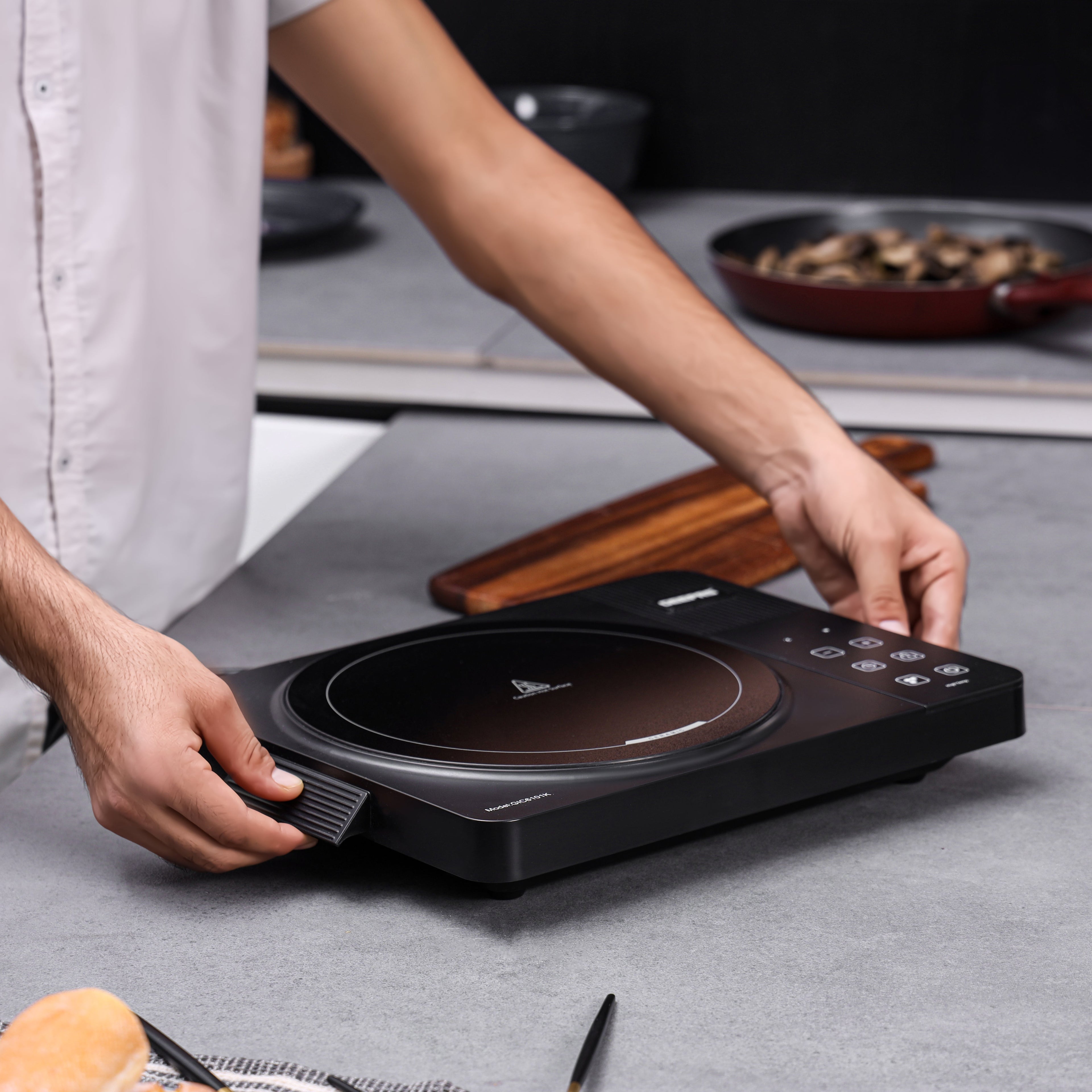 Geepas Digital Infrared Cooker | 2000W High Power Electric Cooker | Touch Control | Digital Display | Large Heating Plate | Multi Functions