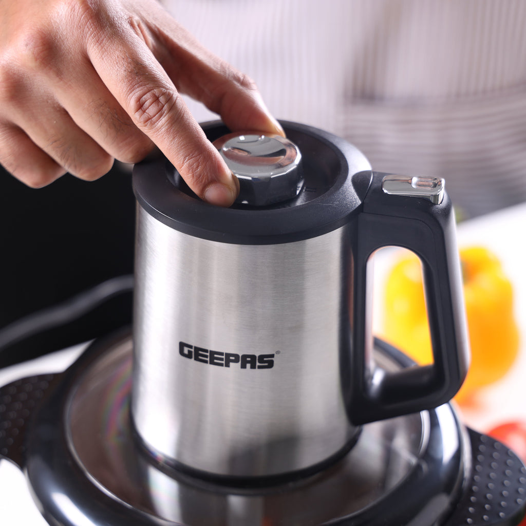 Geepas Multi Chopper | 500W| 3L Stainless Steel Bowl | 3-Speed Control | Stainless Steel Double Blades | Heavy Duty Food Processor