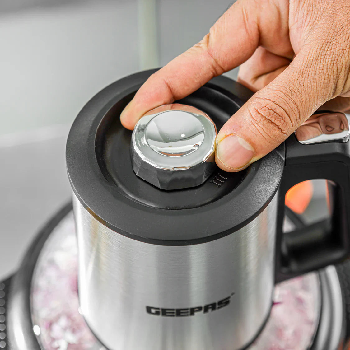 Geepas GMC42026 Multi Chopper | 500W | 2L Glass Bowl | 3 Speeds | Stainless Steel Blades