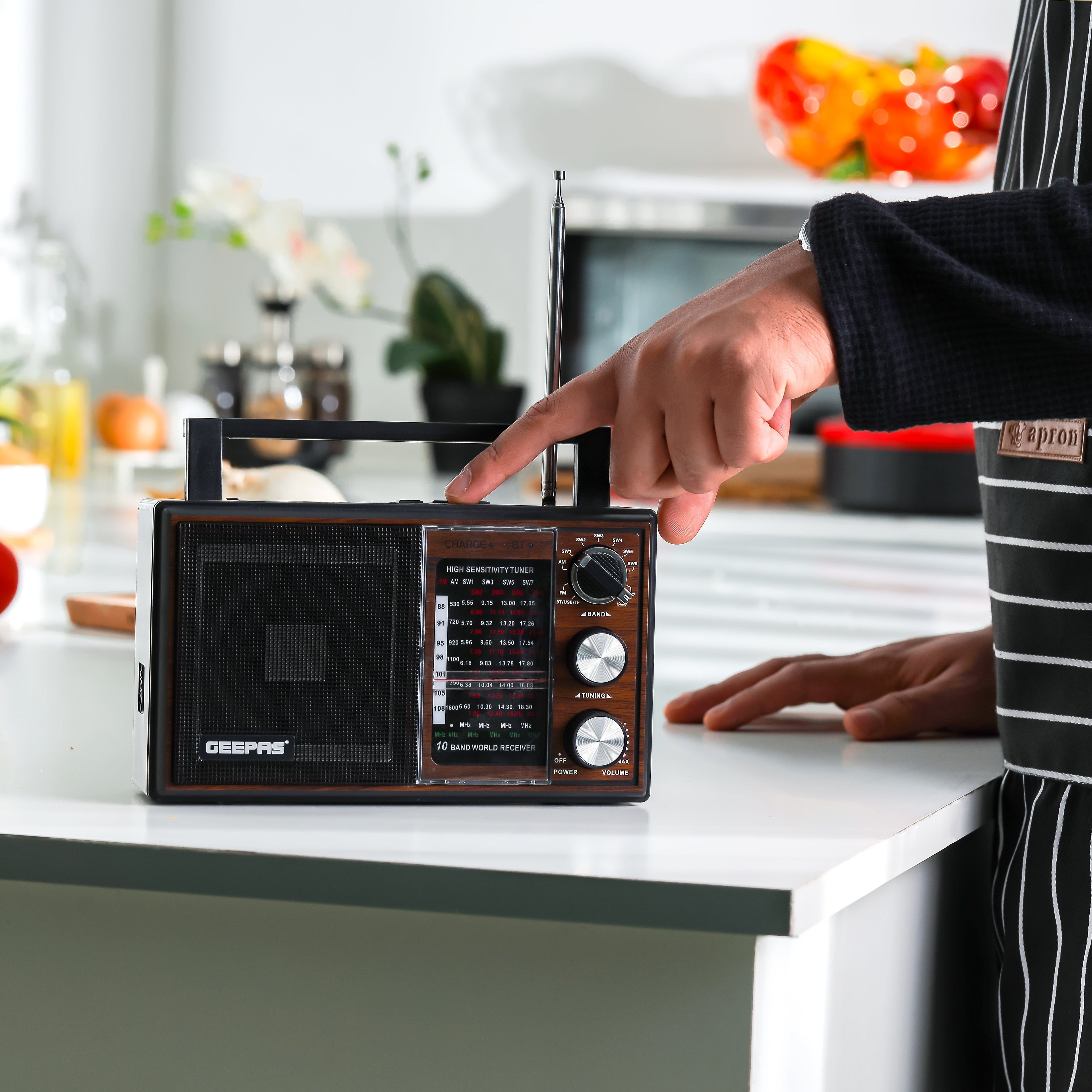 Geepas Rechargeable Radio - BT/USB/SD /TF Music Player | Bluetooth Speaker | Lightweight Portable FM Radio | 10 Band Radio | Stylish Retro Design