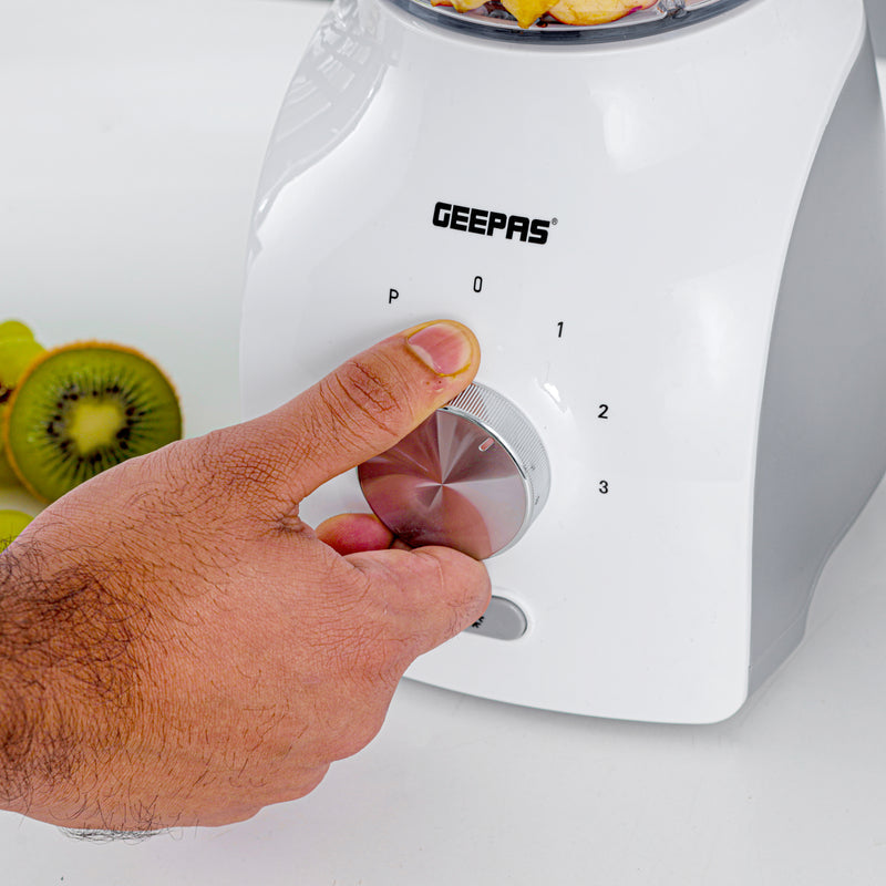 Geepas 3-in-1 Blender- 600 W, Powerful Motor with 3 Speed Setting and Pulse/ Transparent Jars with Stainless Steel Blade, Grinder, Chopper Attachment