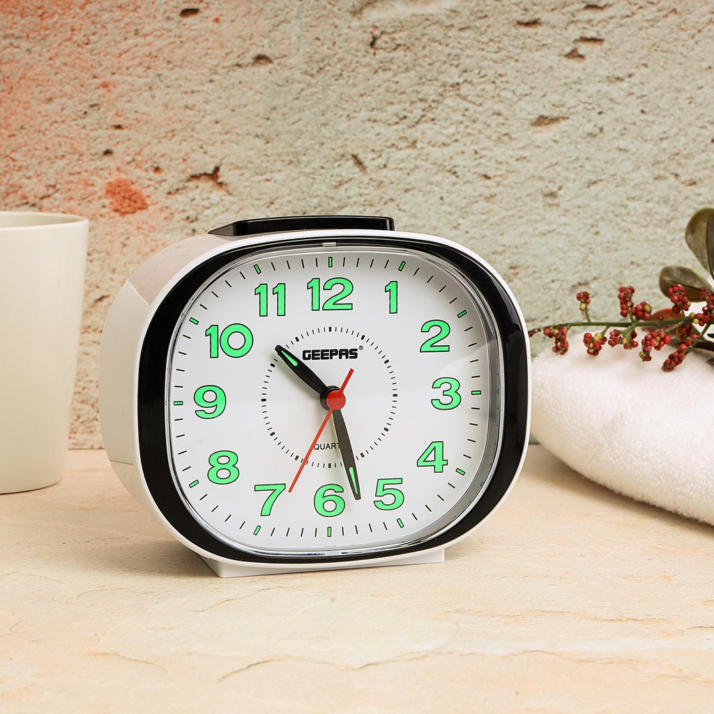 Geepas Bell Alarm Clock | Small Battery Operated | Analog Alarm Clock, Silent Non-Ticking, Ascending Beep Sounds, Snooze, Light Functions | Ideal for Study Room