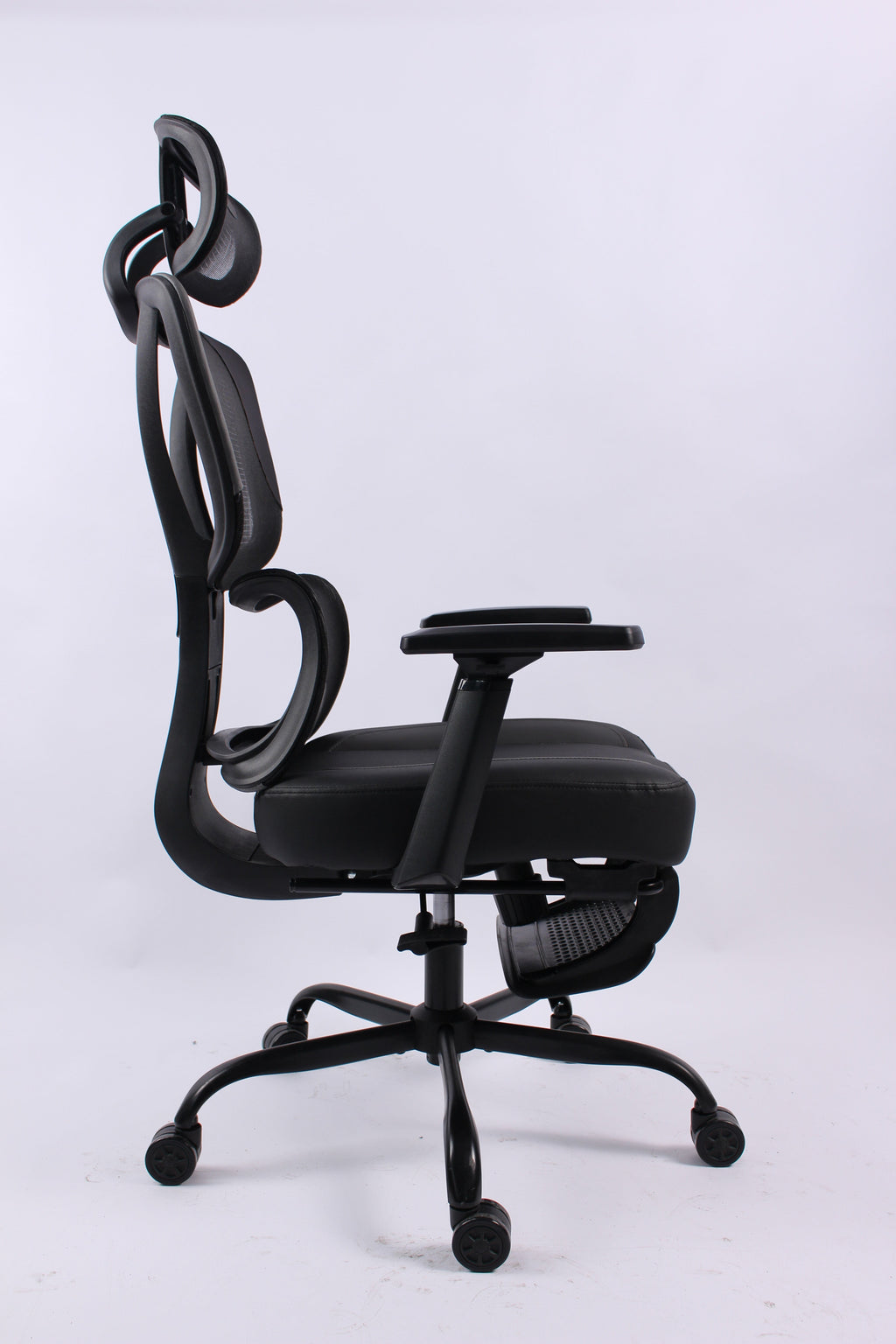 Black Bull Ergonomic Mesh Gaming & Office Chair with Footrest | Black