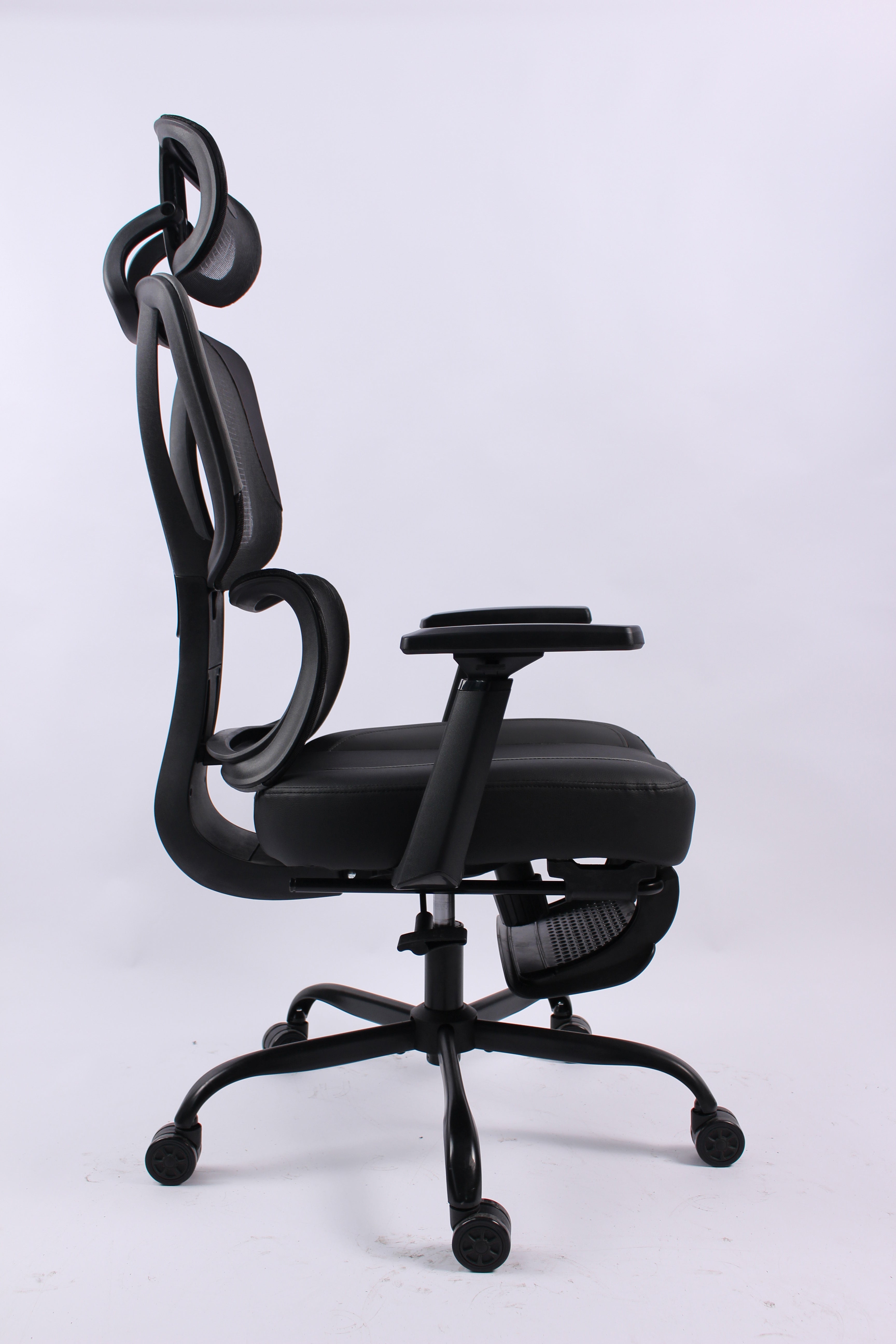 Black Bull Ergonomic Mesh Gaming & Office Chair with Footrest | Black