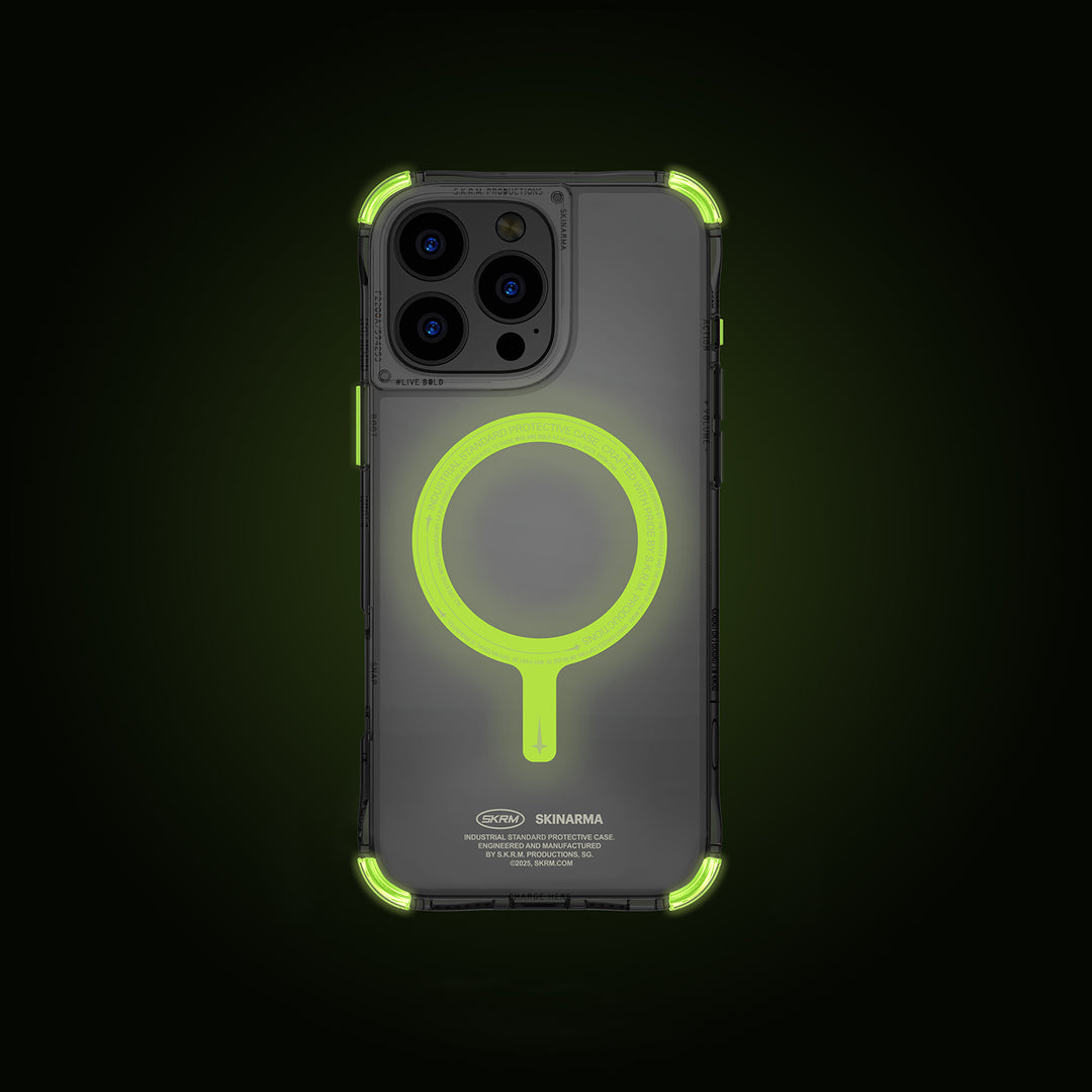 SkinArma iPhone 16 Pro Saido Niteglow Edition MagSafe Case | Green