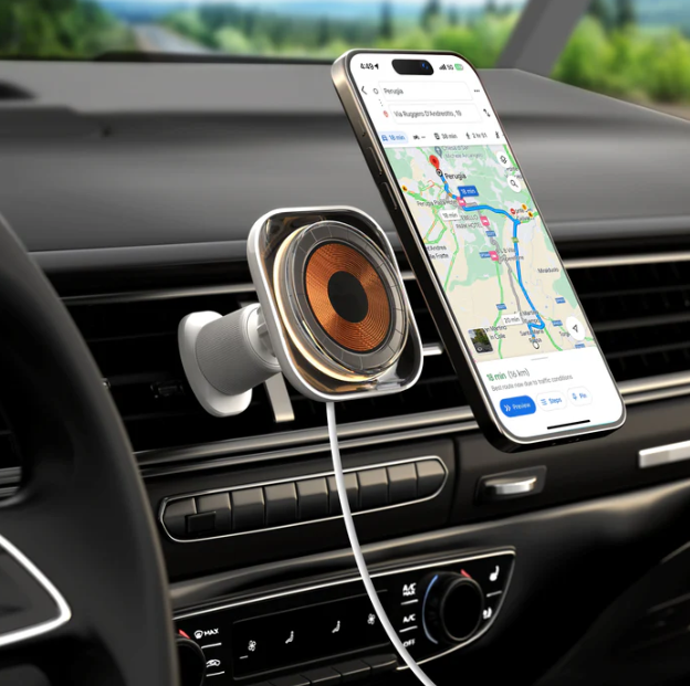Momax 1-Charge Flow Magnetic Wireless Charging Car Mount