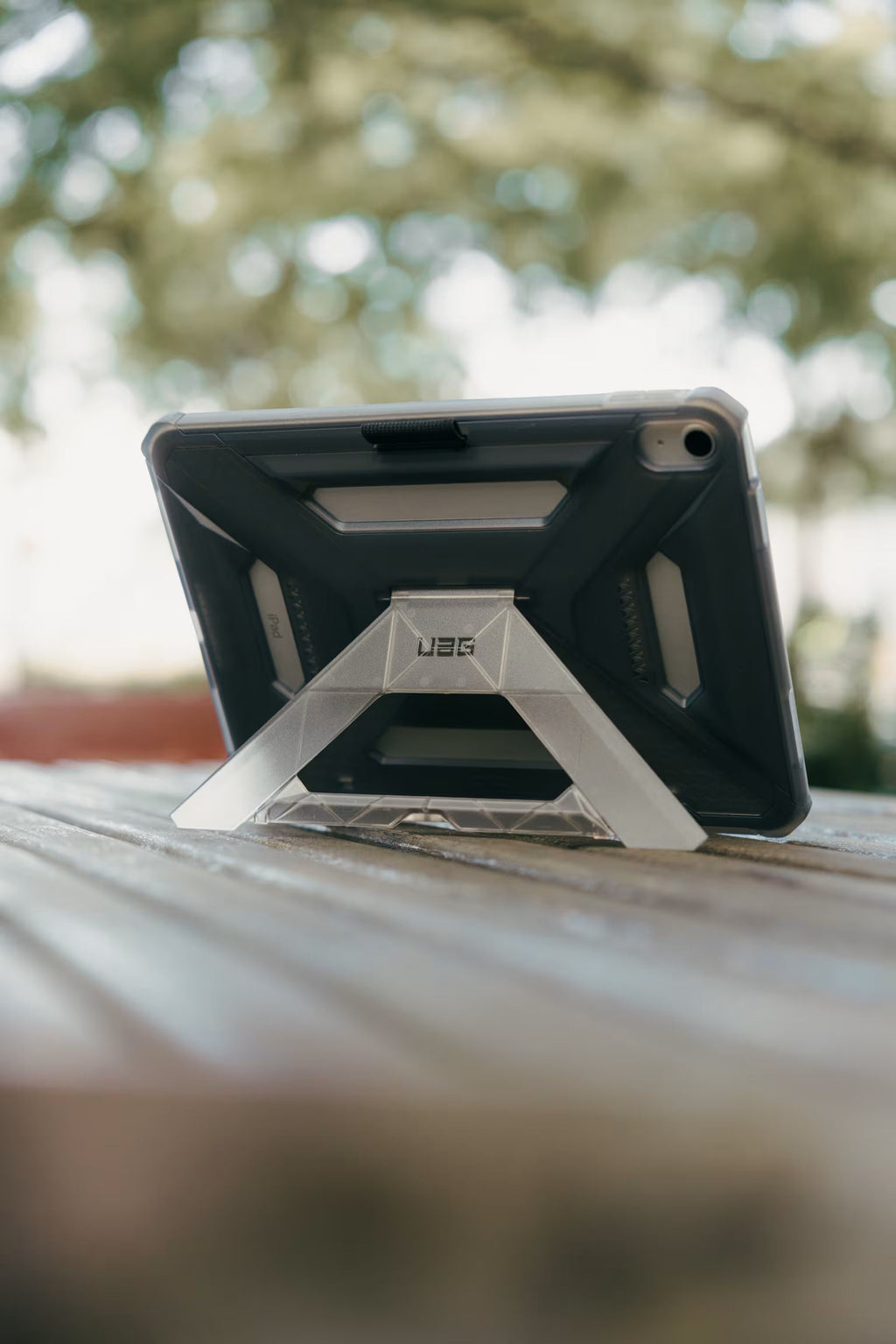 UAG Apple iPad 11" 11th Gen (A16) Scout+ Case | Grey Transparent