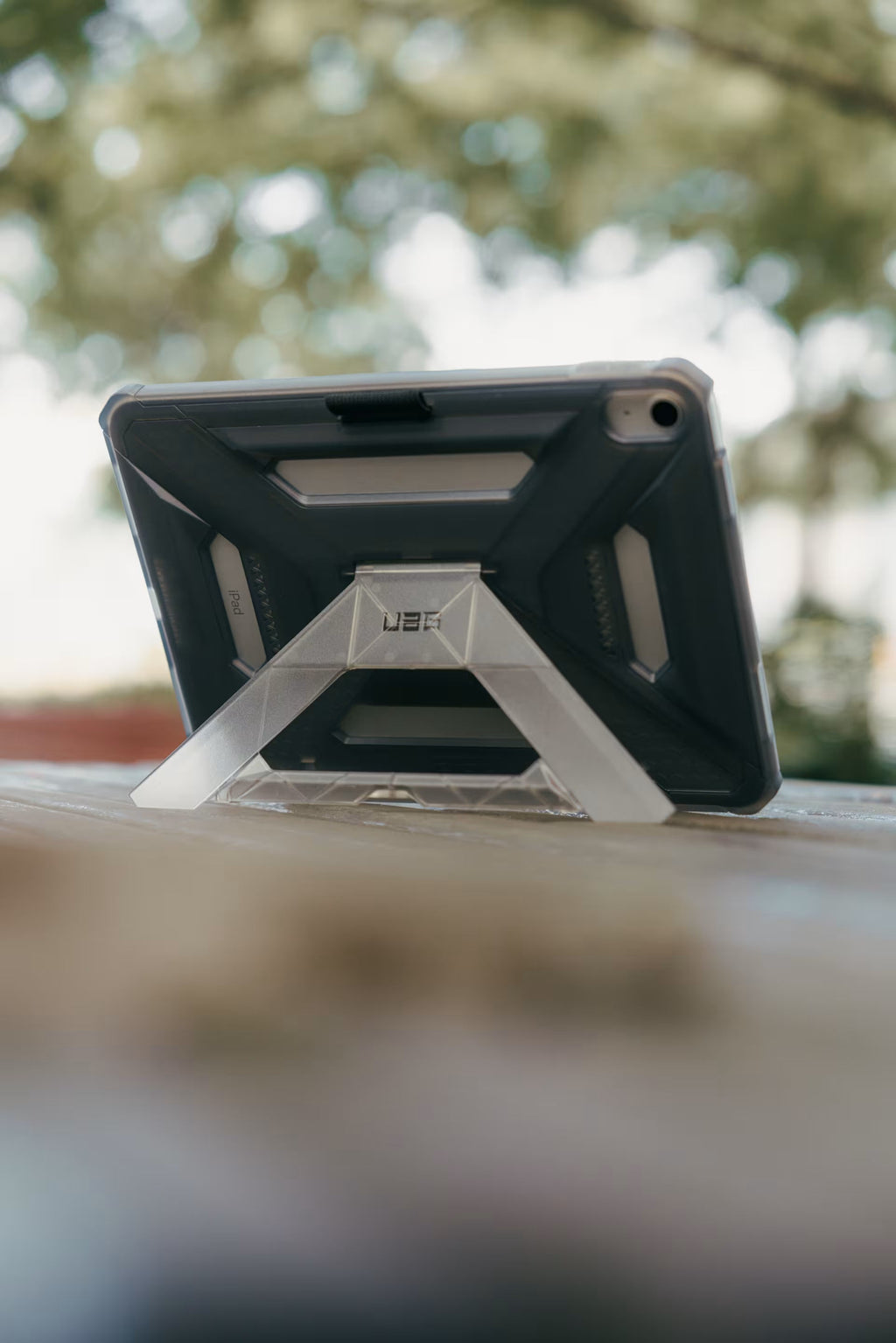 UAG Apple iPad 11" 11th Gen (A16) Scout+ Case | Grey Transparent