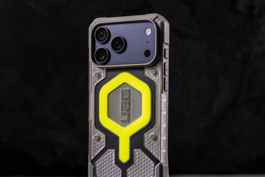 UAG iPhone 17 Pro Pathfinder Clear Magsafe Case | Green
