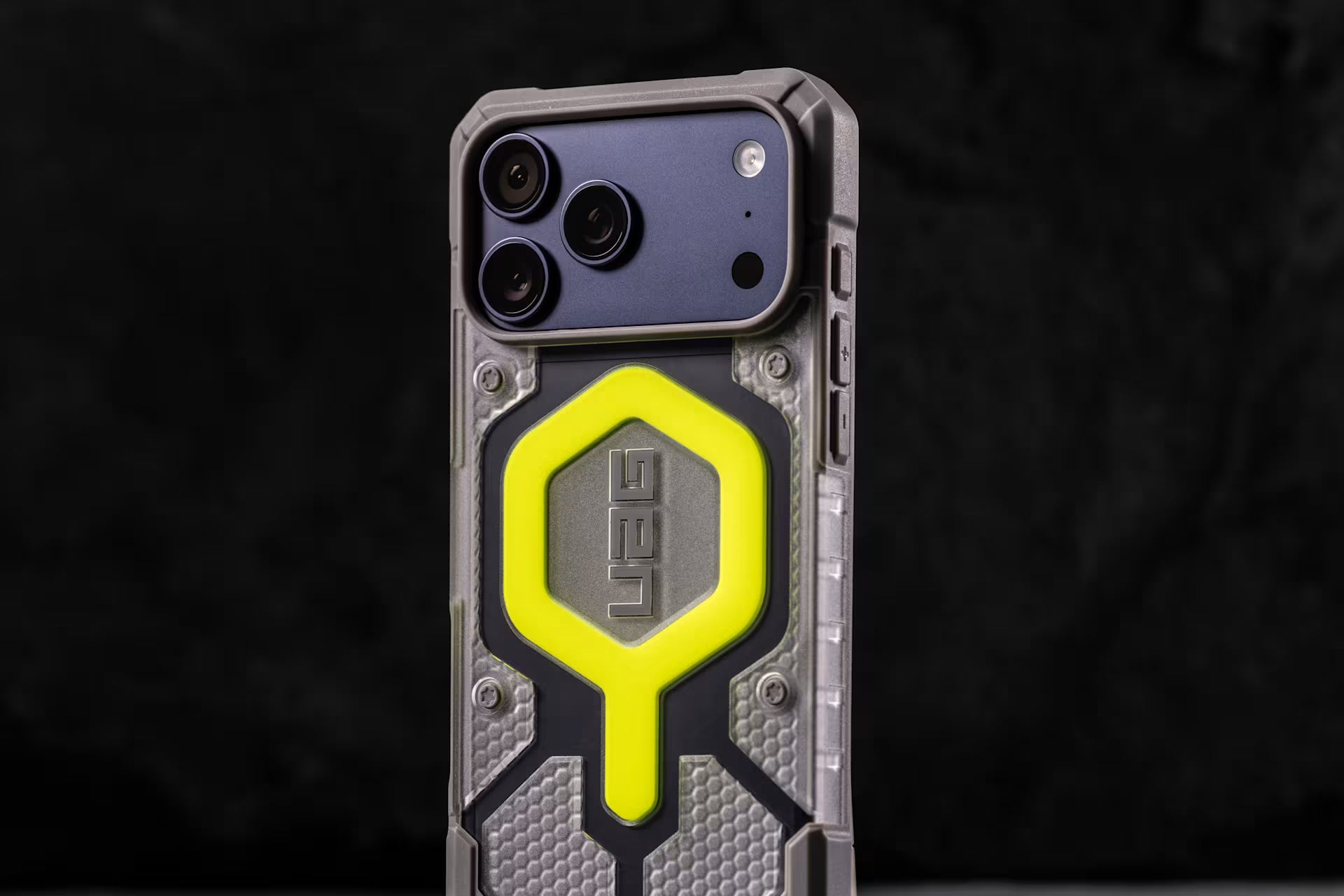UAG iPhone 17 Pro Pathfinder Clear Magsafe Case | Green