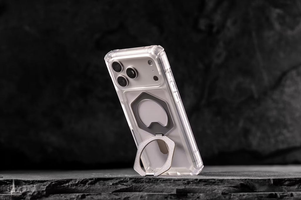 UAG iPhone 17 Pro Plasma XTE Magsafe Case | Black/Clear