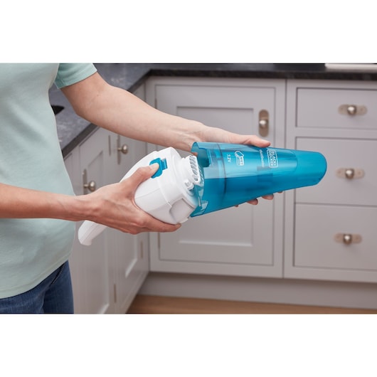 Black & Decker 3.6V 1.5Ah Wet and Dry Cordless dustbuster® Hand Vacuum with Accessories and Charge Base