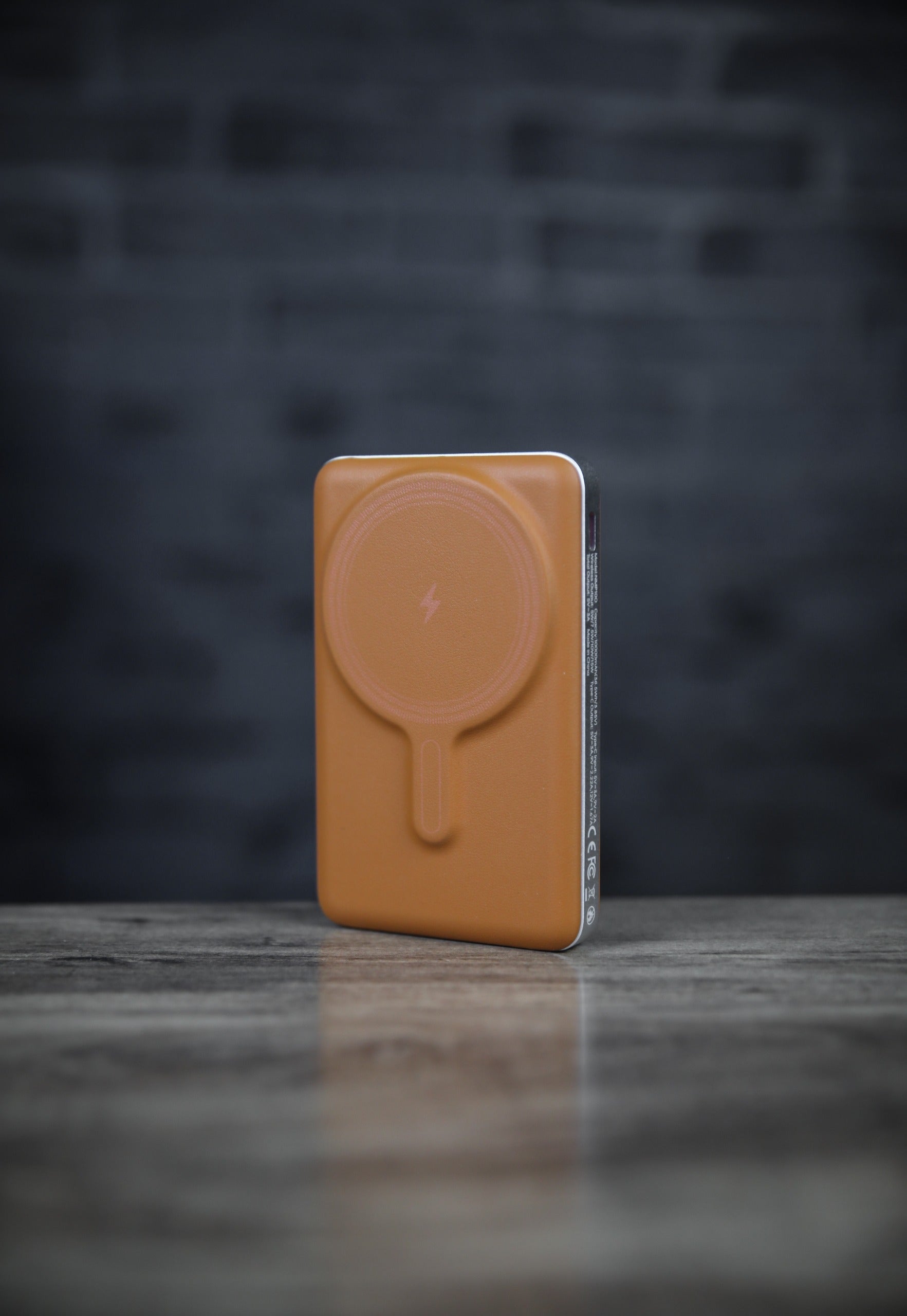 LZEL Novus MagPower 10,000mAh PD MagSafe Power Bank 20W USB-C | Orange