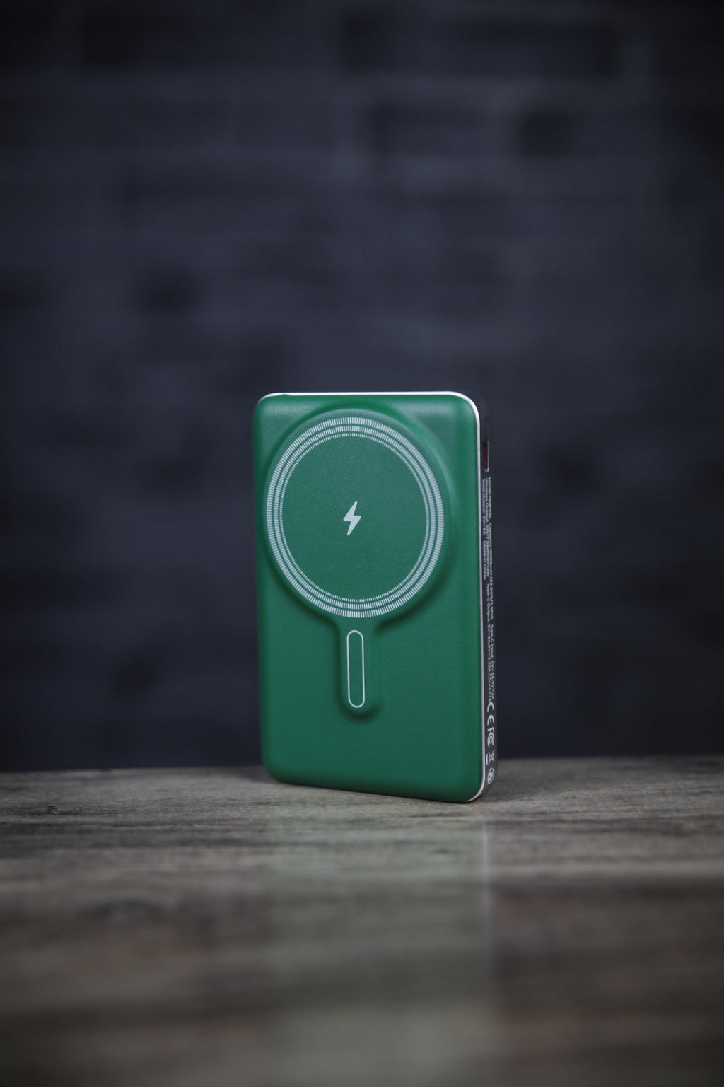 LZEL Novus MagPower 10,000mAh PD MagSafe Power Bank 20W USB-C | Green