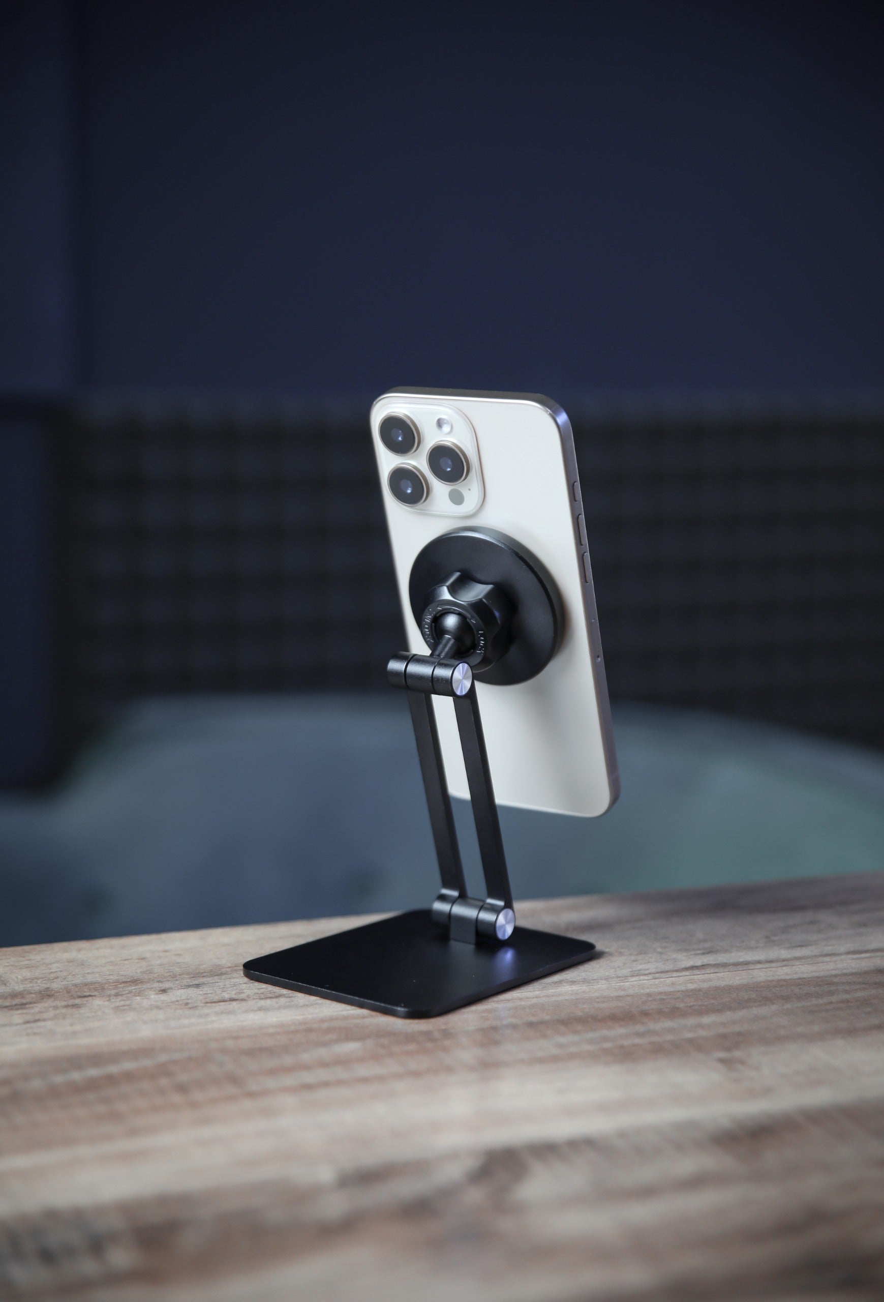 LZEL Magfusion Flex Magnetic Desktop Phone Stand With Multi-Angle Adjustment