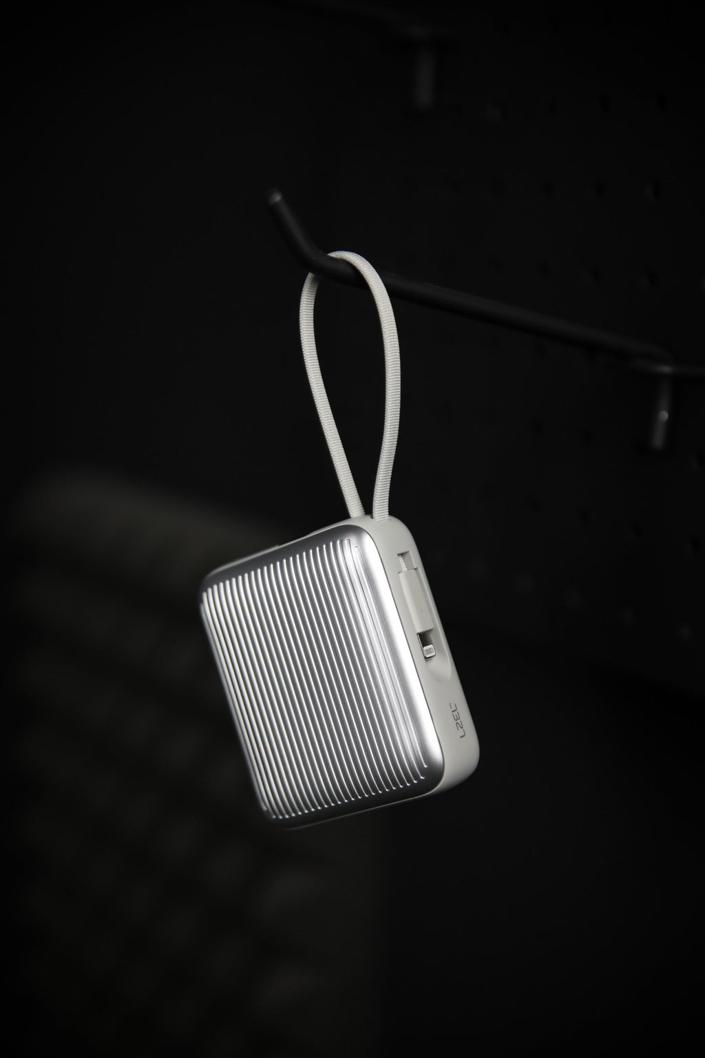LZEL Neurode Sync - 10,000mAh PD Mini Power Bank 22.5W with Built-in Cable | Silver