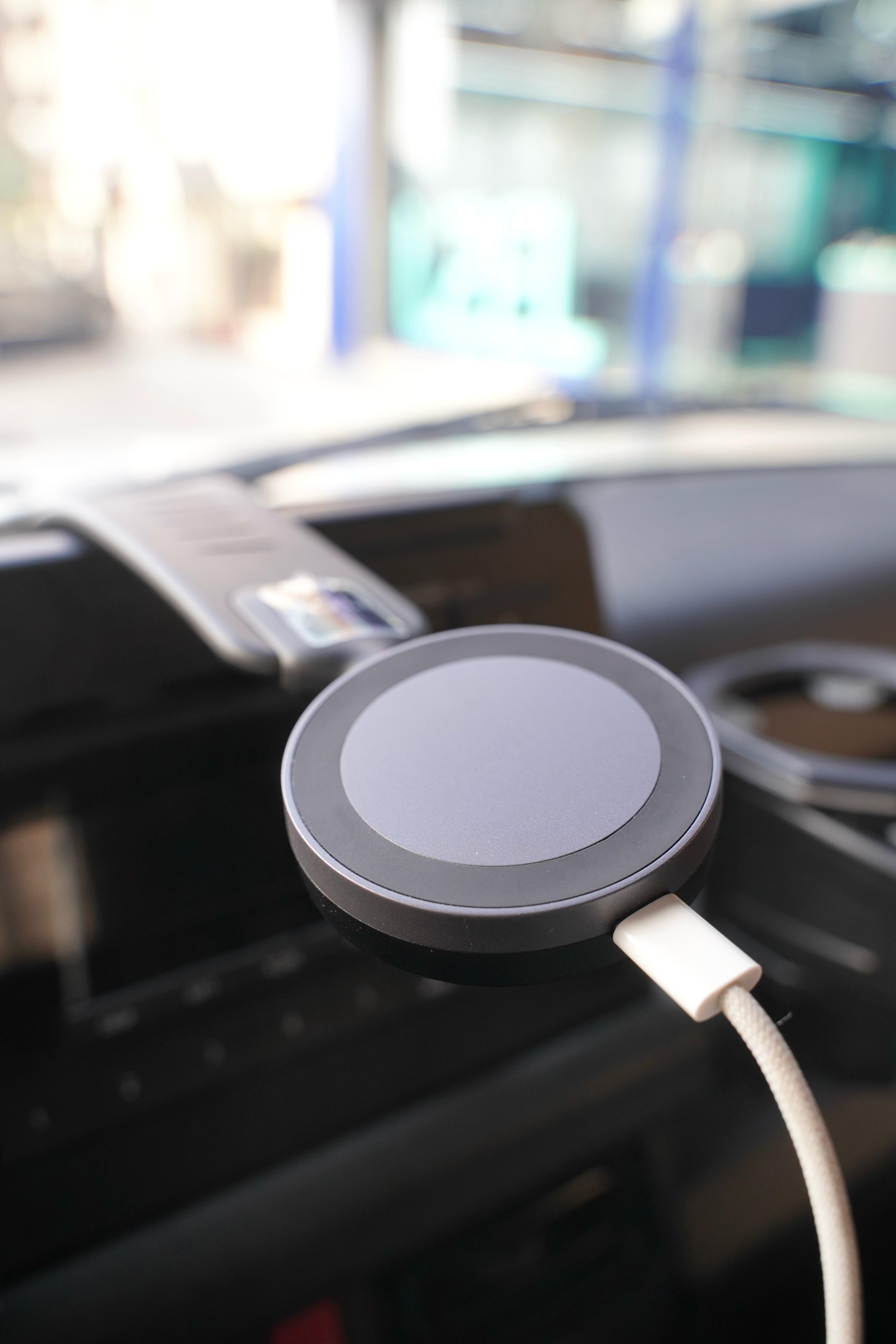 Asli Global Magnetic Ring Car Holder with Strong Magnet Rotation Suction Cup