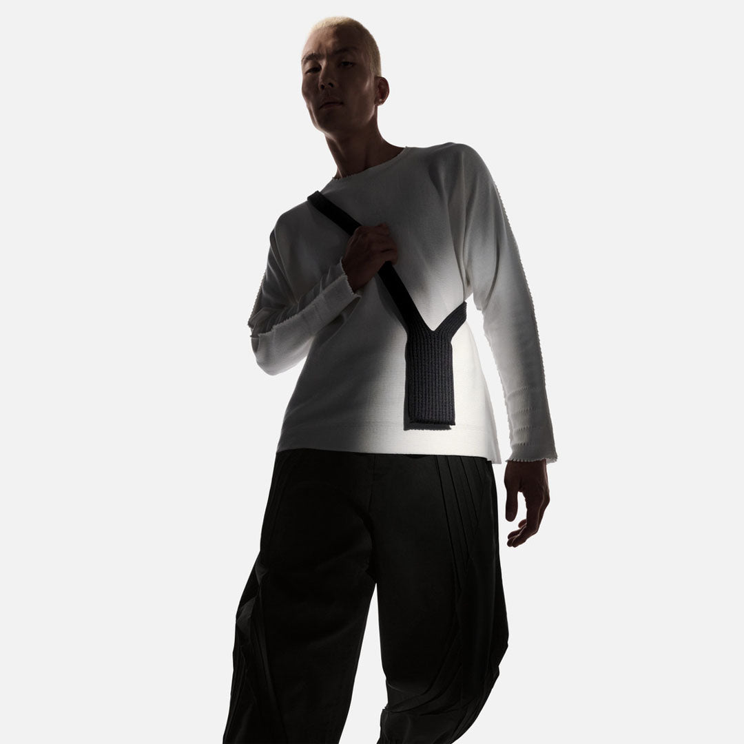 Phone Pocket with Strap â€“ Stretch Knit Wearable iPhone Holder 80 cm | Black