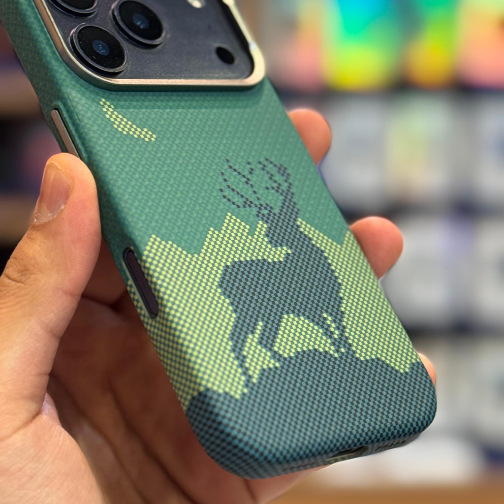 LZEL MagCarbon Deer Cover for iPhone 17 Pro Max | Green Deer