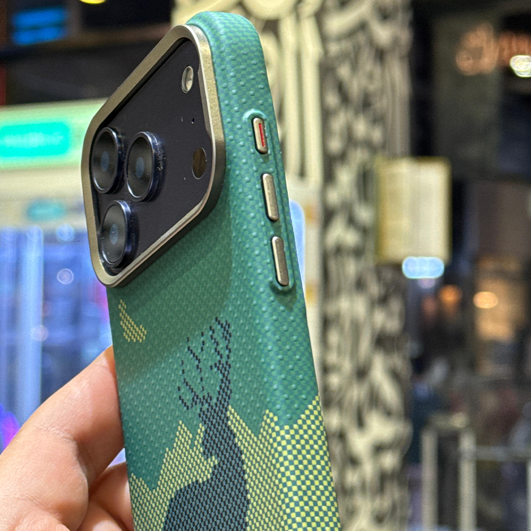 LZEL MagCarbon Deer Cover for iPhone 17 Pro Max | Green Deer