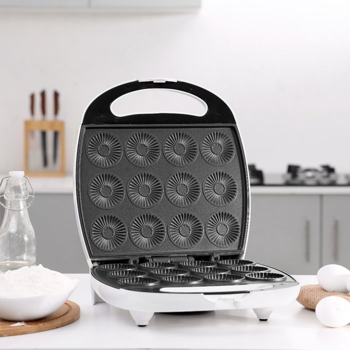Geepas Mini Cake Maker â?? 2-in-1 Pie & Cake Maker, 12-Cup Capacity, 1400W Powerful Heating, Non-Stick Baking Plates, Ready Light Indicators