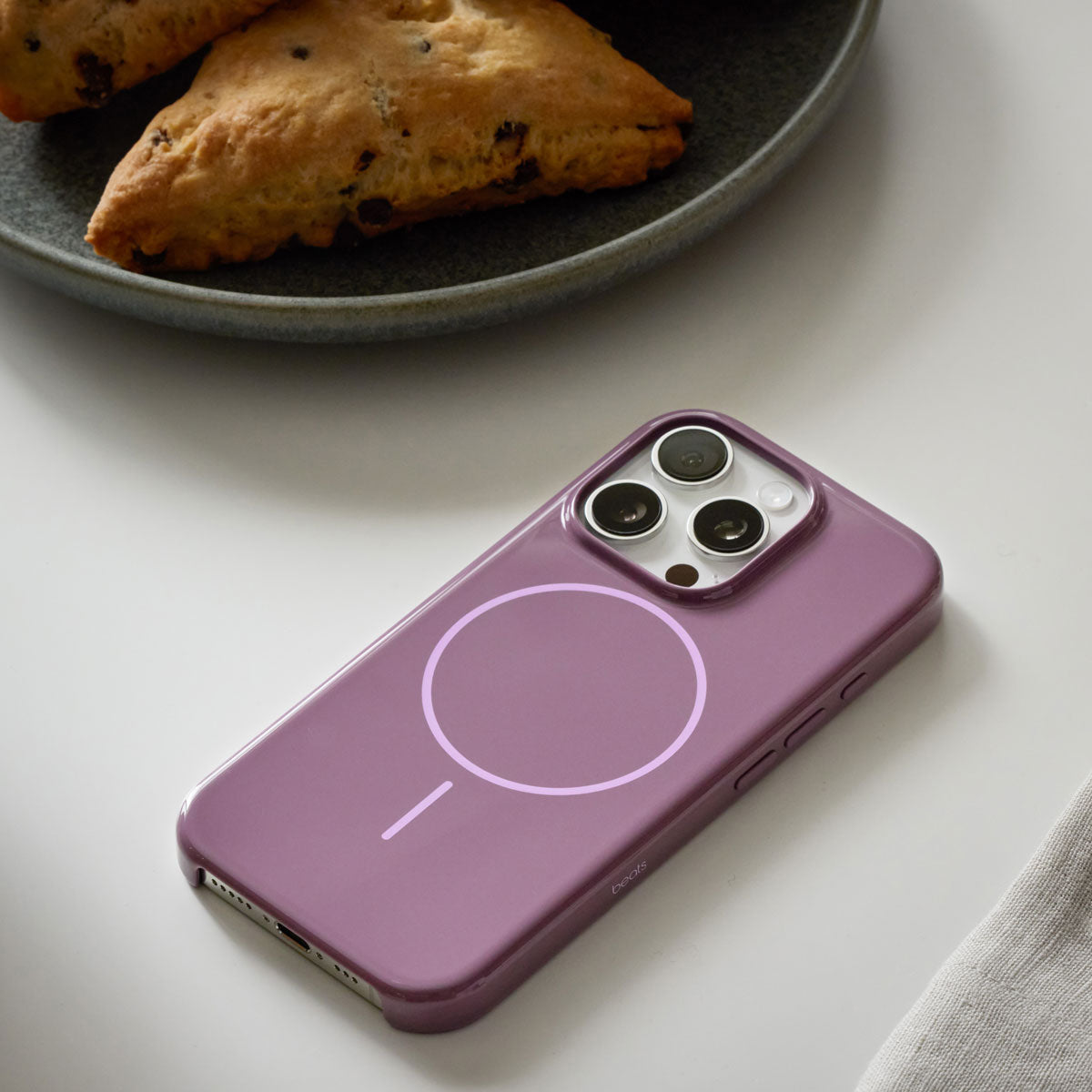 Beats iPhone 16 Pro Case with MagSafe | Midnight Black